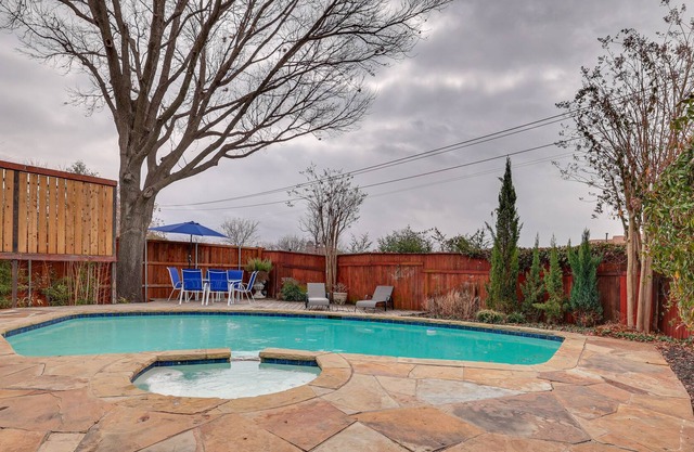 Modern Carrollton Home - Private Pool & Grill
