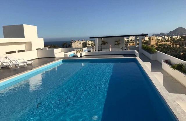 Modern Condo 2BR with Rooftop Pool Ocean Views 10 Min Walk to Medano Beach and