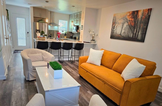 Modern Condo in Euless, near DFW airport