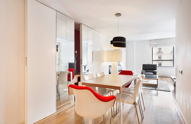 Modern 1-bedroom City Centre Apartment