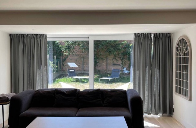Modern flat with garden and parking