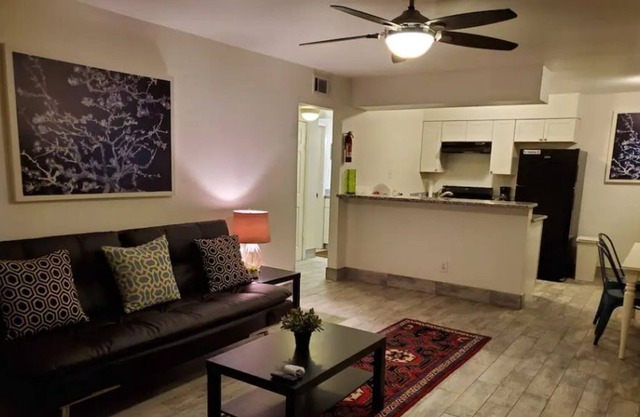 Modern Furnished Spacious 1BR/1B by Heights (11)