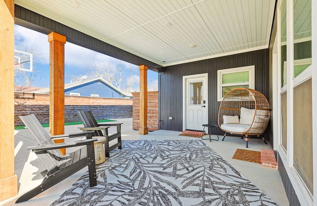 Modern Home in the Heart of Old Town Roanoke with Pool!