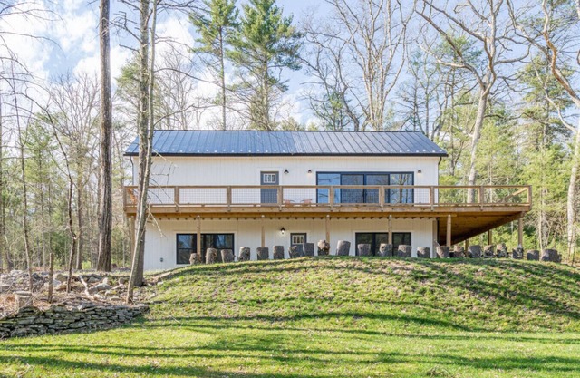 Modern Home w/Creek Views near the Delaware River