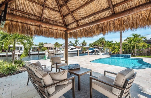 Modern intracoastal paradise