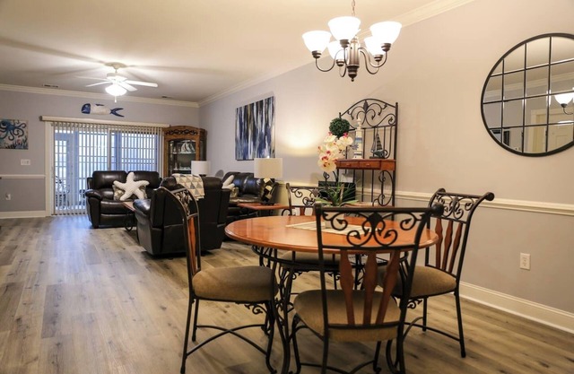 Modern lake life on the first floor