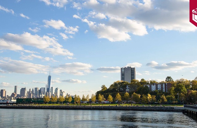 Modern Luxury 2BR Apartment Minutes from Manhattan