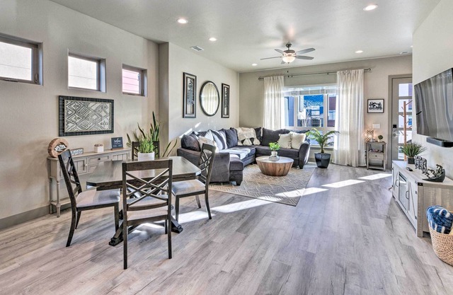 Modern Poncha Springs Townhome w/ Hot Tub!