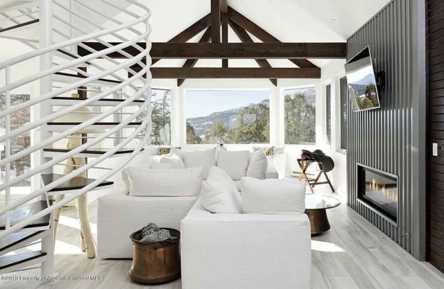 Modern Seven Castles Basalt Home