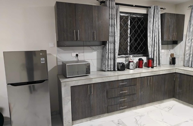 Modern Studio located near CBD hosted by Remix Holiday Homes