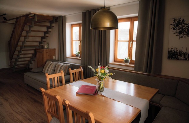 Modern vacation apartment with bathtub (100sqm)