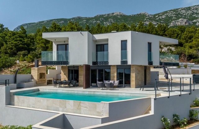 Modern villa Luce with sea view in Peljesac