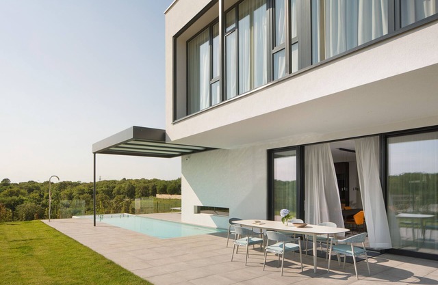 Modern Villa Noble with outdoor pool and game room