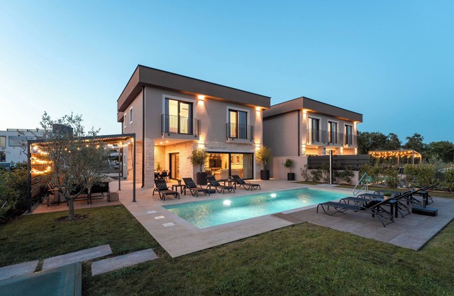 Modern villa with pool and wellness, 8 persons, family-friendly