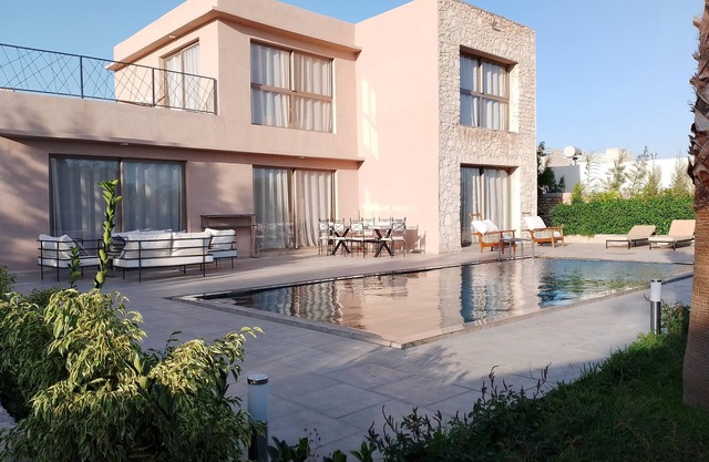 Modern villa with swimming pool and garden 10 minutes from Essaouira