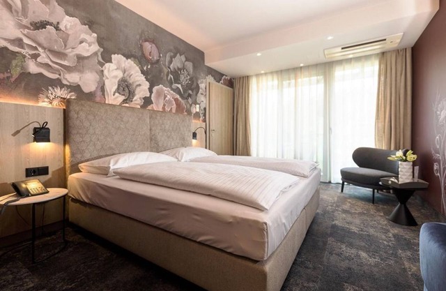Mohnblumenzimmer - ab 2 Nächte Inkl. Therme - Thermenhotel Vier Jahreszeiten