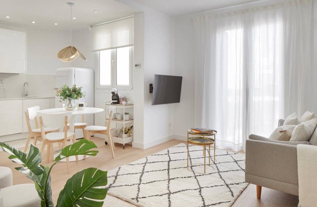 Moneo by FeelFree Rentals