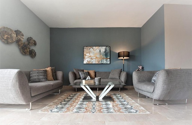 Montecito apartment 3