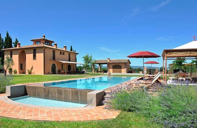 Montelopio Villa Sleeps 8 Pool Air Con WiFi