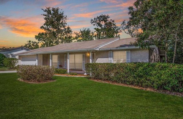 Monthly Stay Available |Family Friendly |Old Florida Style Home |Pet Friendly |Fenced Yard |FirePit