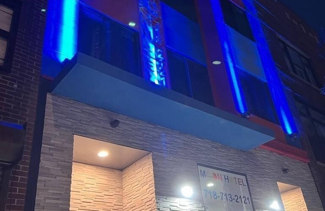 Moon Hotel Brooklyn