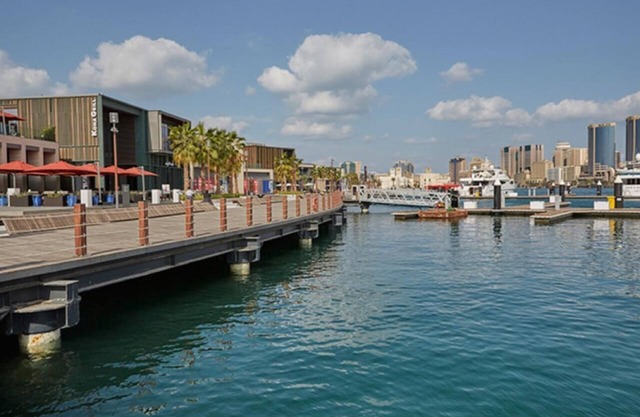 Mordern1 Bedroom Apartment close to BurJuman Mall Bur Dubai
