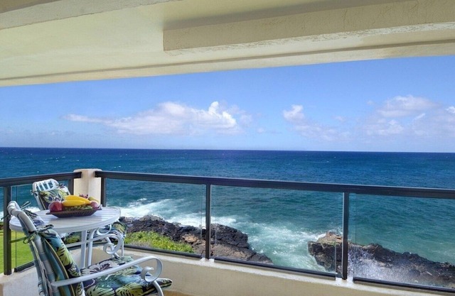 MOST STUNNING Oceanfront Views, A/c, Washer/Dryer, Kitchen, Elevator, Beach 0.5m