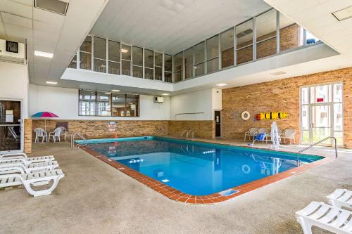Motel 6-Grand Rapids, MI - Northeast