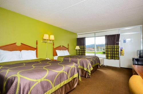 Motel 6-Pulaski, TN