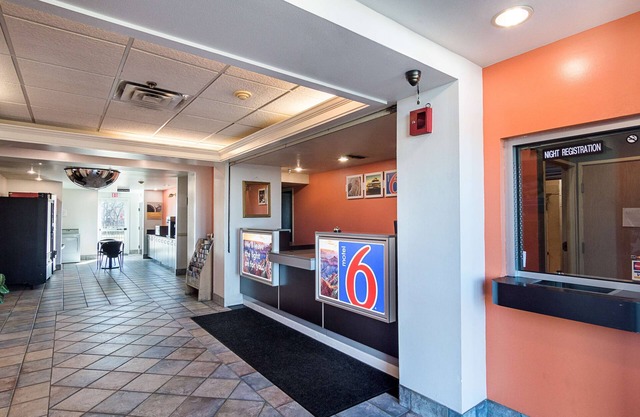 Motel 6 Terrell, TX