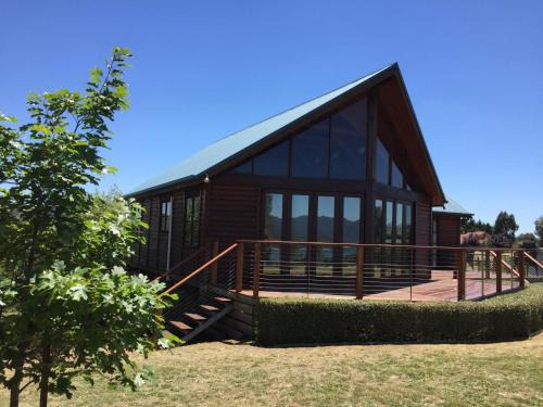 Mountain Bay Log Home