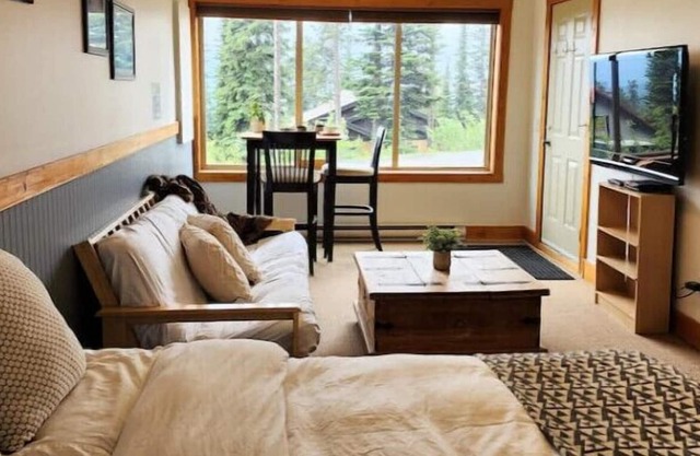 Mountain Magic Hideaway l Ski-In/Out & free prking