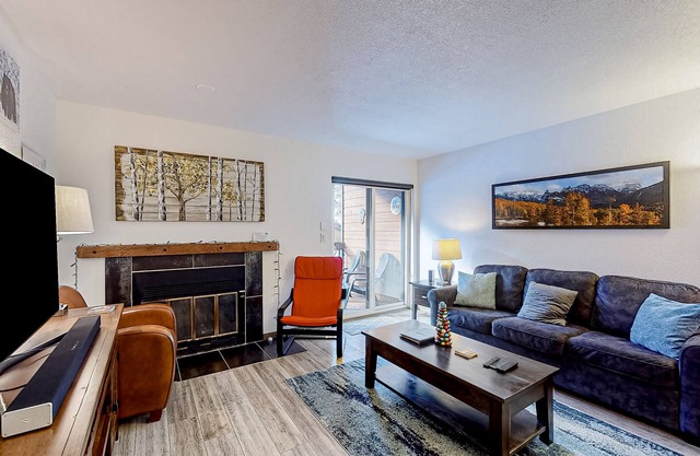 Mountain-View Condo with WiFi and Fireplace - Pool, Hot Tubs, Tennis, and Sauna