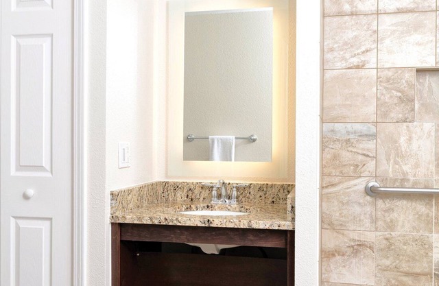 Mountain Vista 2 Bedroom Deluxe Unit! Branson MO.