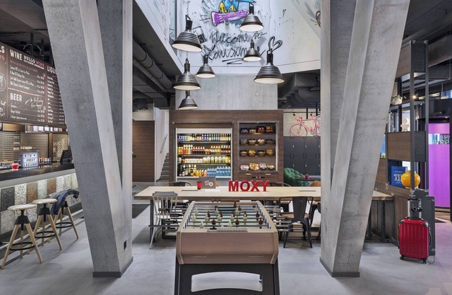 Moxy Lausanne City