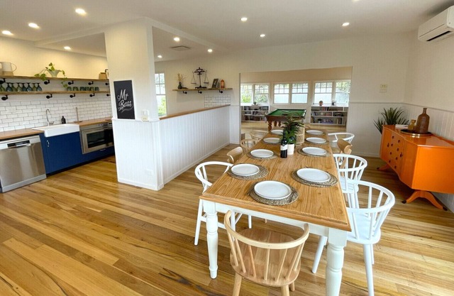 Mr Bass: Coastal Retreat w/Farm Views