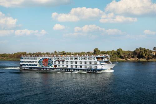MS Chateau Lafayette Nile Cruise - 4 nights from Luxor each Monday and 3 nights from Aswan each Friday