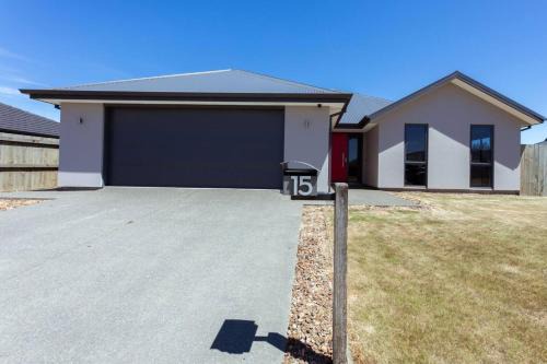 Mt Hutt Views on Memorial Cres