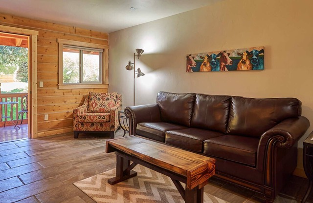 Mt. Joseph Lodge in Downtown Joseph: Unit #3