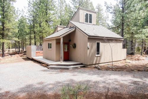 Mules Ear Trail Cabin 8