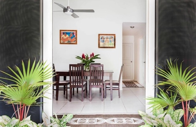 Multi-Award Winning beachfront self-catering villa Tiana