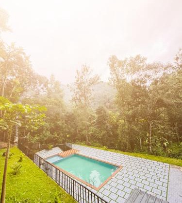 Munnar Premium Pool Villa