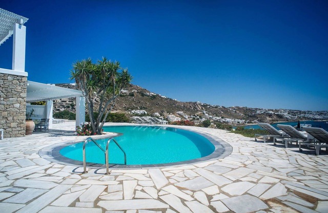 My Rental Homes - Villa Rose 1, only 1 km from Agios Stefanos beach. Shared pool