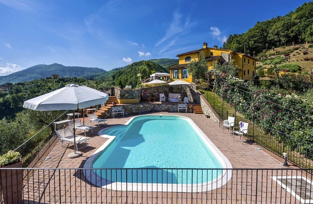 My Rental Homes - Villa delle Rose with private pool for up to 14 guests