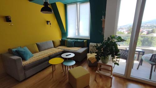N&D colorful apartment