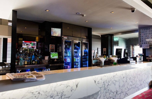 Nags Head Hotel