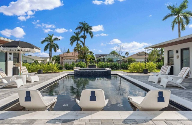 Naples Boutique Stays