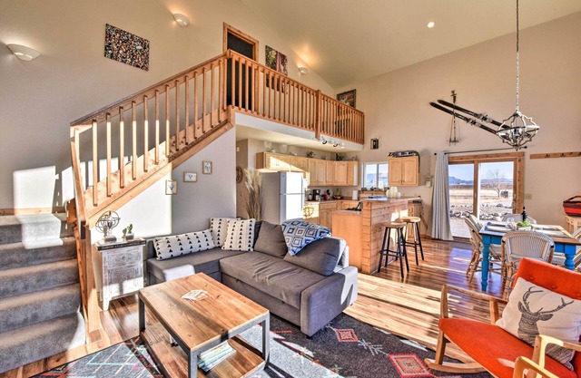 Nathrop Getaway with Collegiate Peak Views!