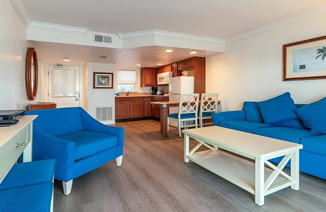 Nature-Lover's Room Near Captiva Beach – Gulf Shoreline Steps Away!