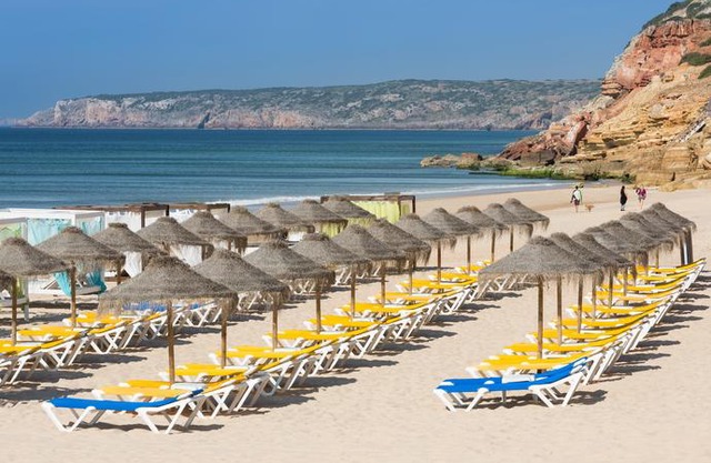 NAU Salema Beach Village